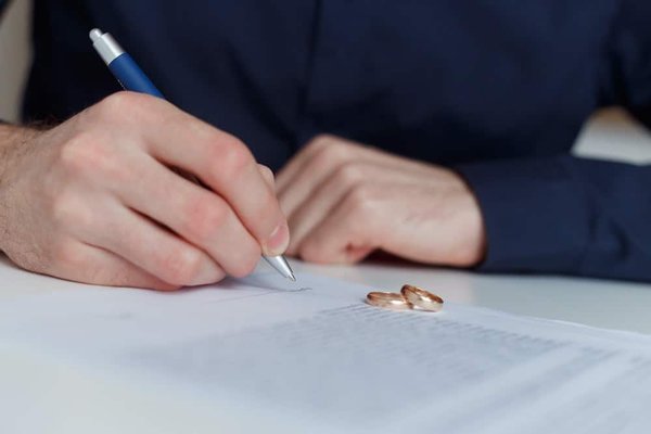 Divorce à Toulouse: pourquoi consulter un avocat?