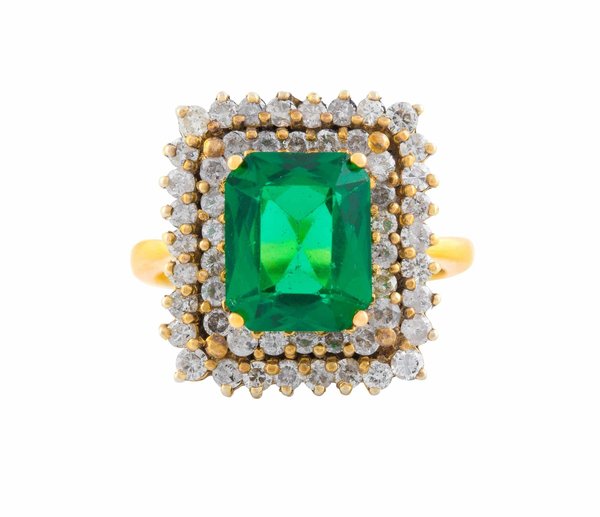 Techniques de fabrication des bijoux en émeraude