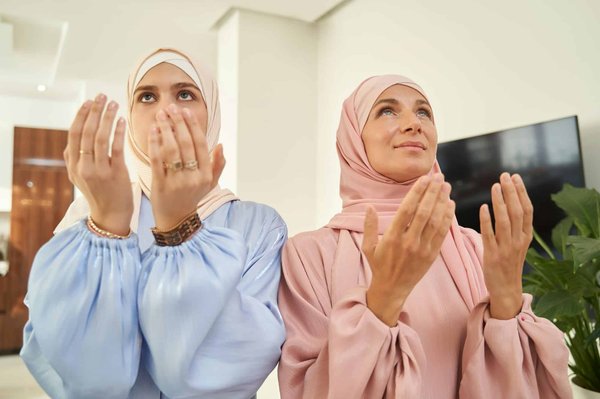 Quelle est l'importance de l'invocation allah-y-hafdek dans la religion islamique ?